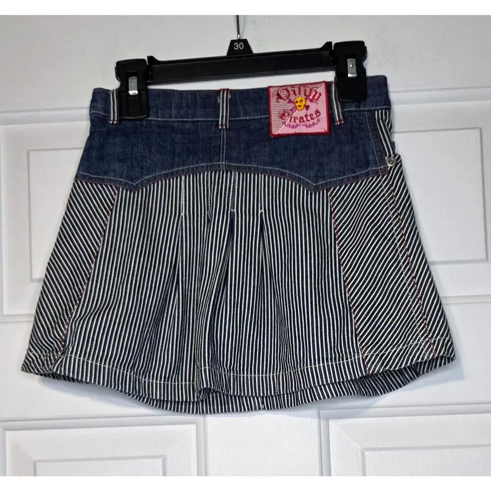 Oiliy Girls Denim A line Pirates Skirt‎ Size 4-5